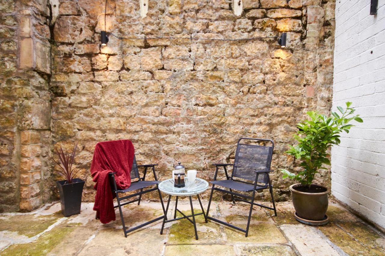 Wonderful Apartment In Bath With Garden - Sleeps 8 Exteriör bild