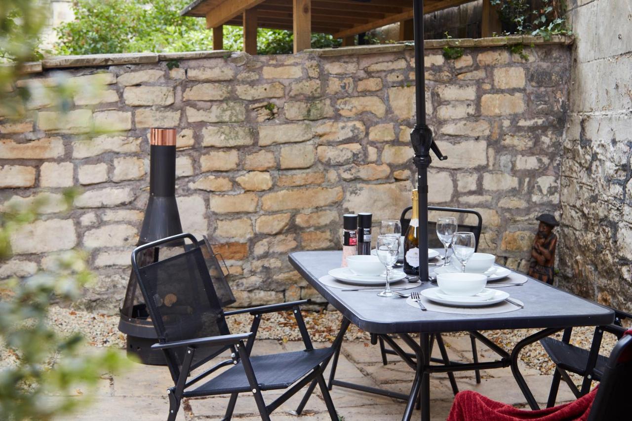 Wonderful Apartment In Bath With Garden - Sleeps 8 Exteriör bild