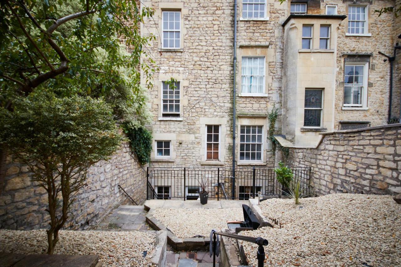 Wonderful Apartment In Bath With Garden - Sleeps 8 Exteriör bild