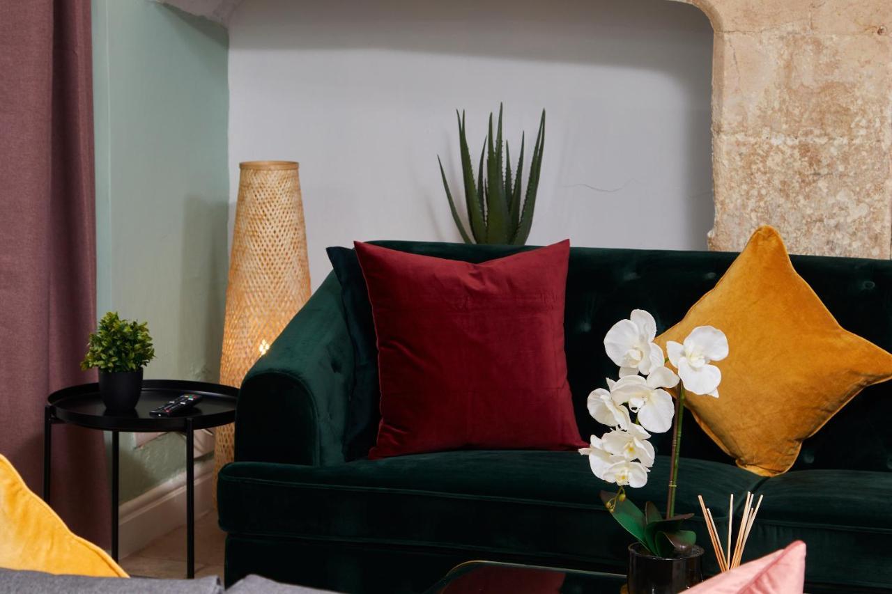Wonderful Apartment In Bath With Garden - Sleeps 8 Exteriör bild